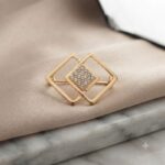 Golden Brooch - BXD